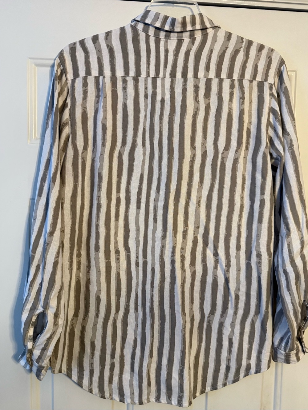 Stylish Gray Striped Linen Ladies Shirt - Picture 2 of 5